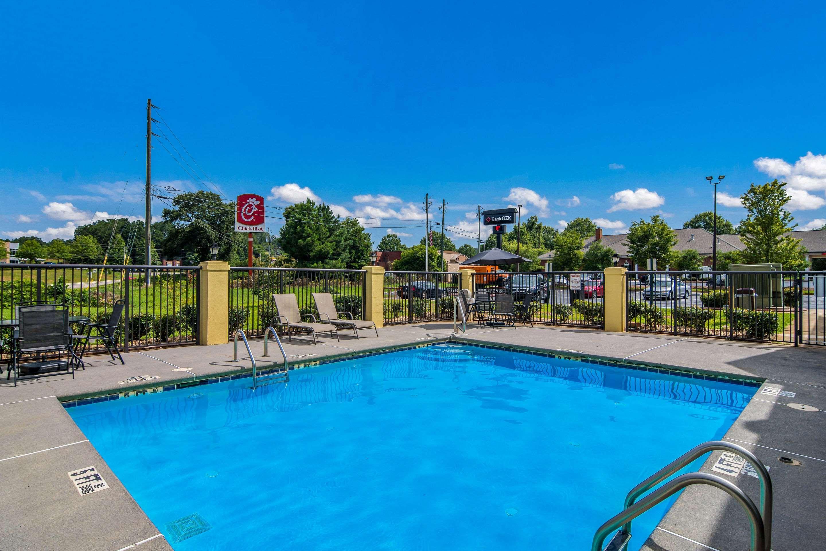Quality Inn & Suites Canton, Ga Esterno foto