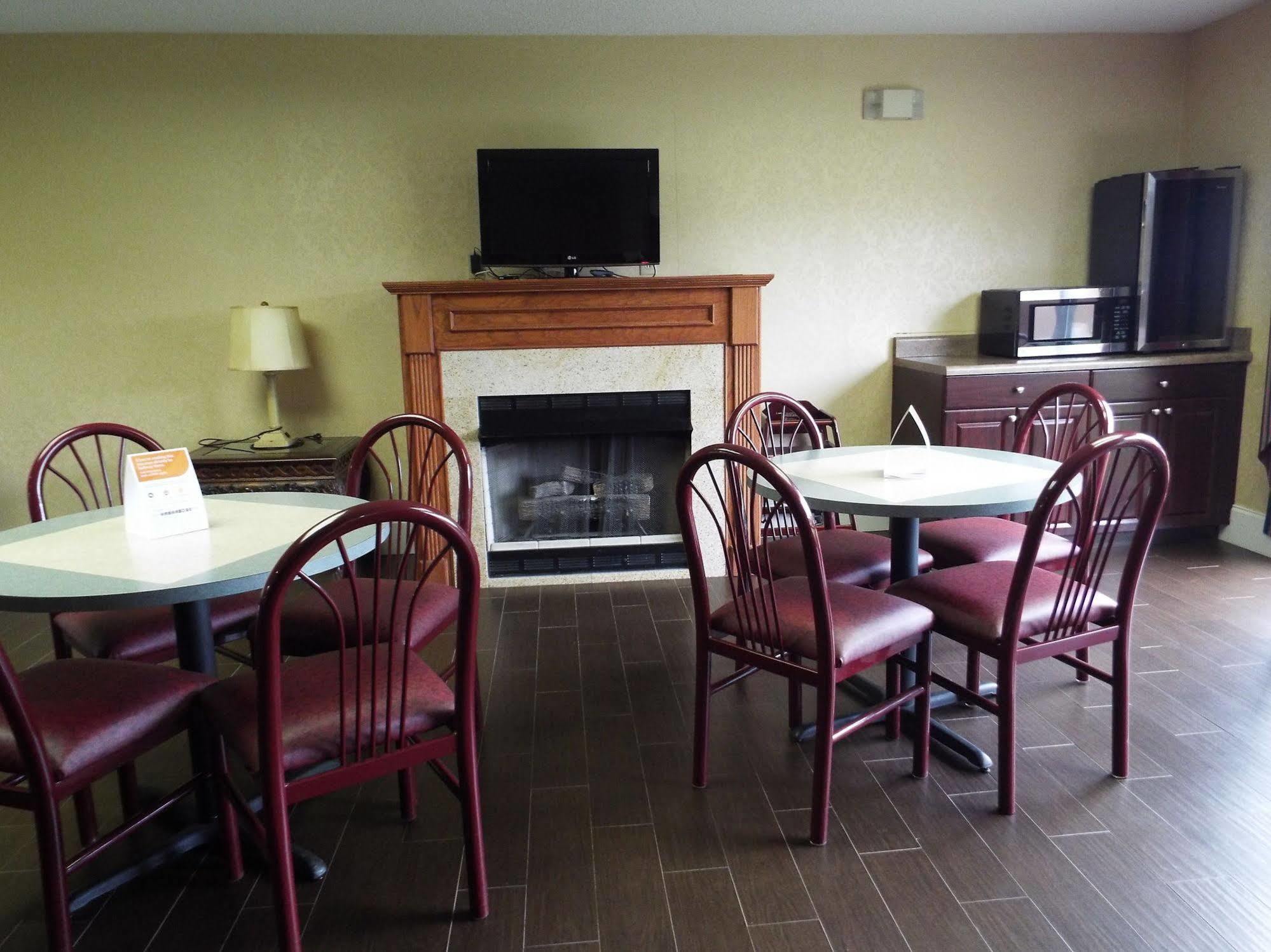 Quality Inn & Suites Canton, Ga Esterno foto