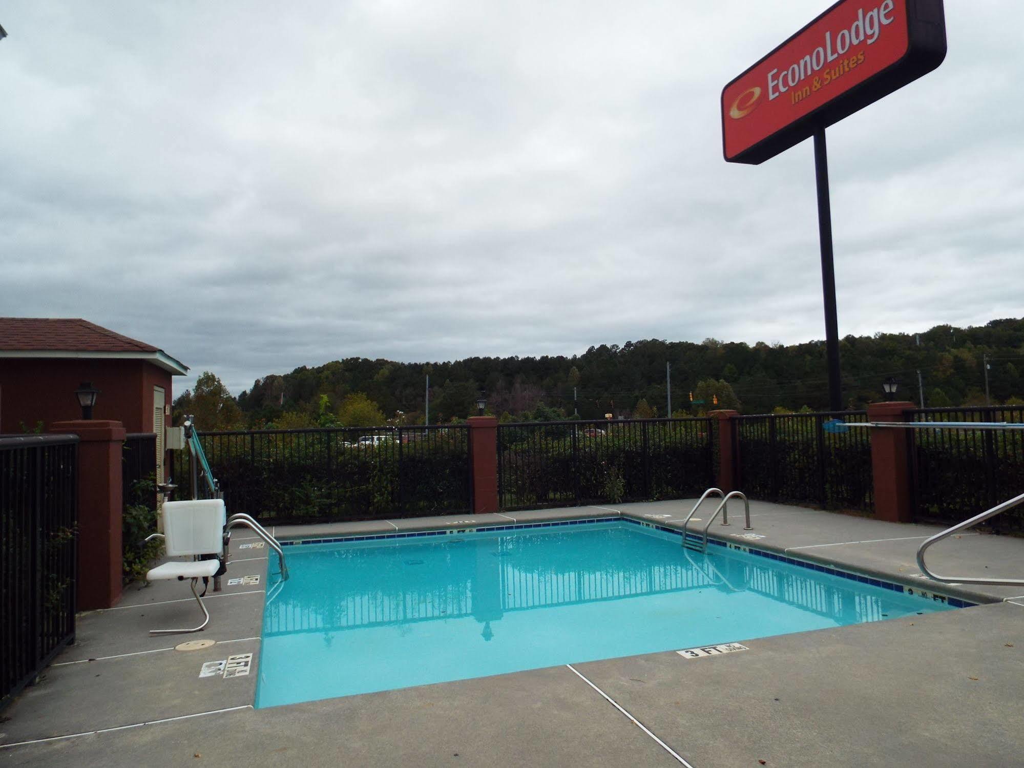 Quality Inn & Suites Canton, Ga Esterno foto